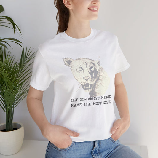 The Strongest Hearts Have the most Scars Lioness Graphic T-shirt